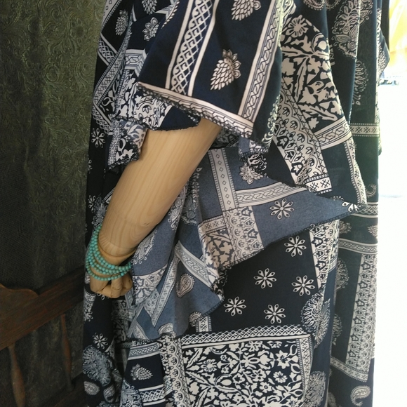 Styliné Blue Ruffled Handkerchief Kimono (NWT) - Picture 6 of 8